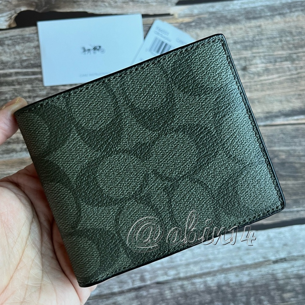 NWT Coach Signature Leather Canvas ID Billfold Wallet